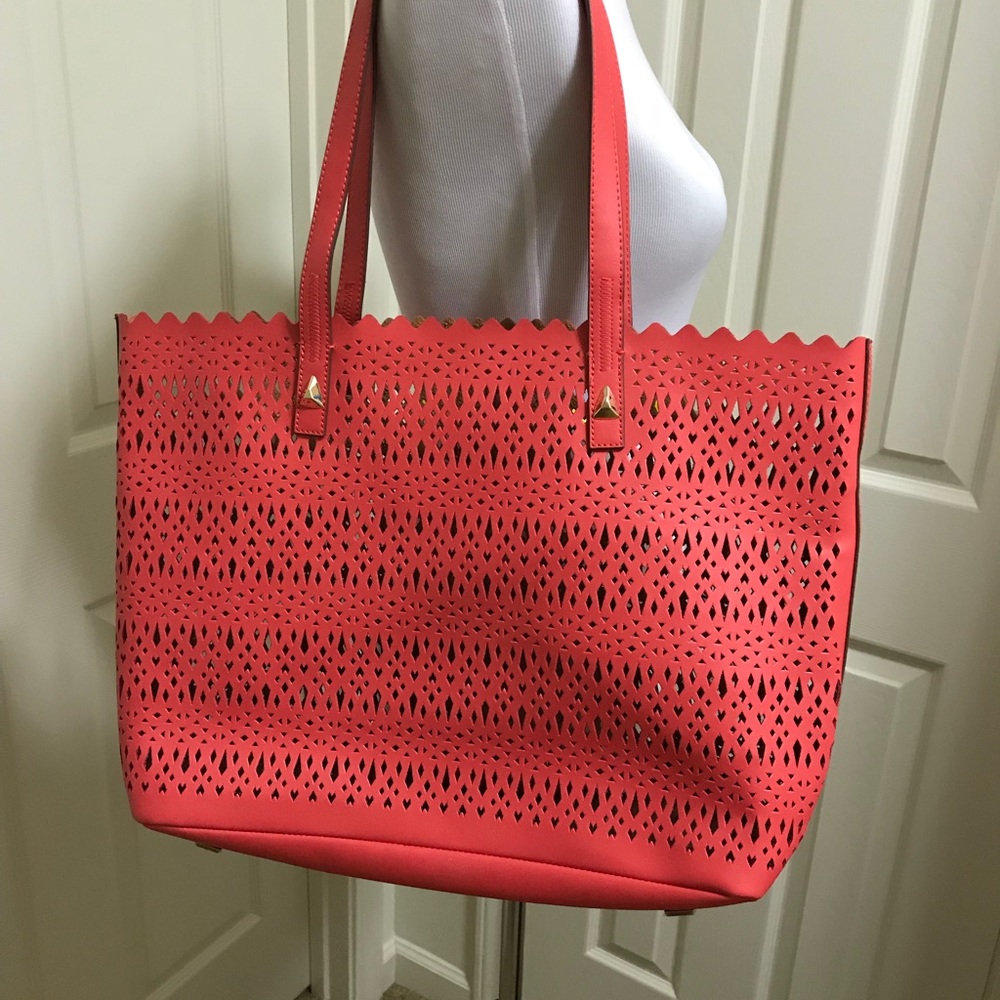Stella Dot Avalon Tote